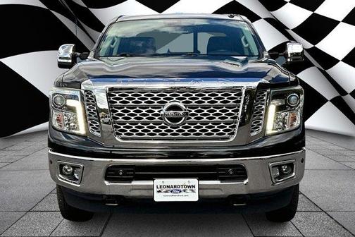 2017 Nissan Titan XD SL