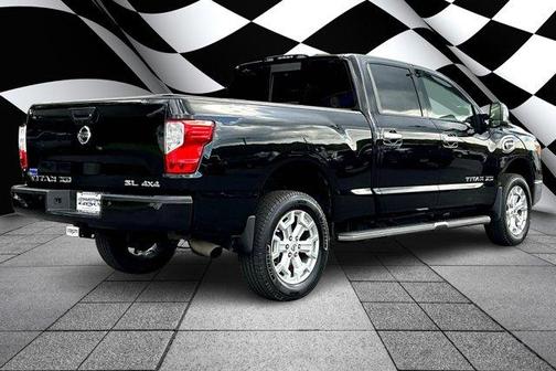 2017 Nissan Titan XD SL