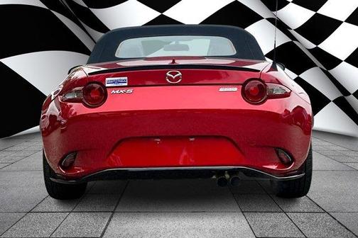 2016 Mazda MX-5 Miata Club