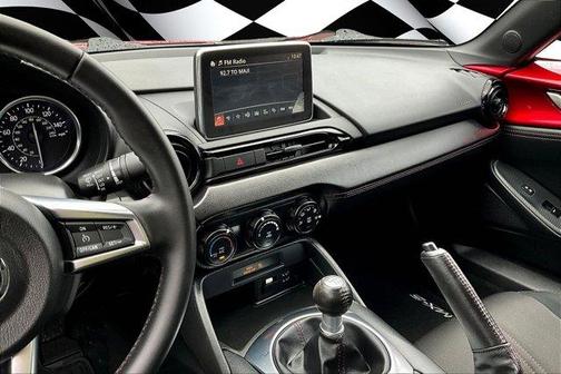 2016 Mazda MX-5 Miata Club