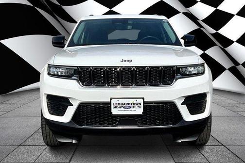 2023 Jeep Grand Cherokee Laredo