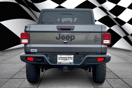 2022 Jeep Gladiator Sport