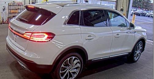 2021 Lincoln Nautilus Reserve