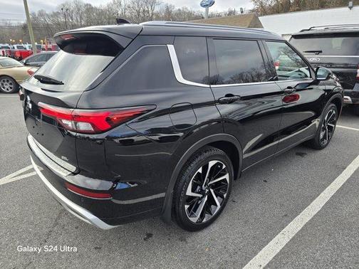 2023 Mitsubishi Outlander SEL