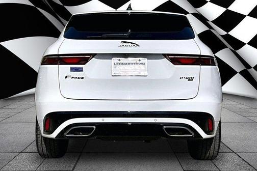 Fuji White 2023 Jaguar F-PACE R-Dynamic S