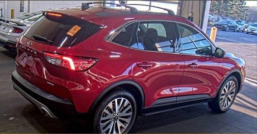 2022 Ford Escape Titanium