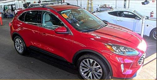 2022 Ford Escape Titanium