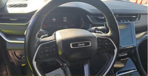 2022 Jeep Grand Cherokee L Laredo