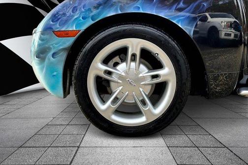 2004 Chevrolet SSR Base