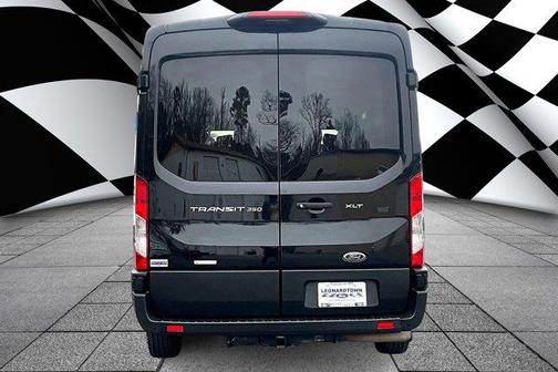 2022 Ford Transit-350 XLT