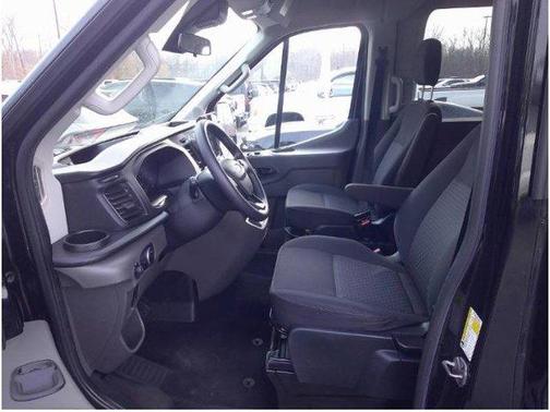 2022 Ford Transit-350 XLT