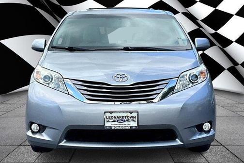 2017 Toyota Sienna XLE