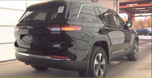 2022 Jeep Grand Cherokee 4xe Base