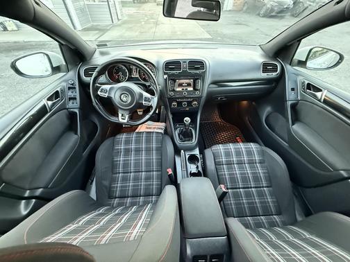 2011 Volkswagen GTI 4-Door