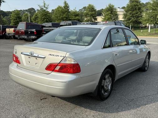 2003 Toyota Avalon XL