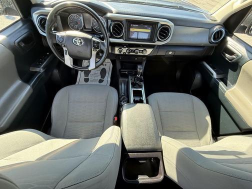 2016 Toyota Tacoma SR5