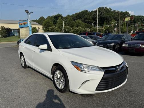 2016 Toyota Camry XLE