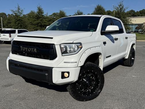 2017 Toyota Tundra SR5