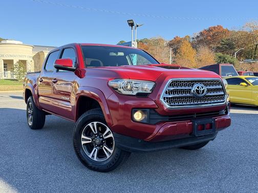 2017 Toyota Tacoma TRD Sport