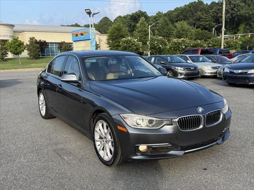 2014 BMW 335 4dr Sdn 335i xDrive AWD Luxury Line