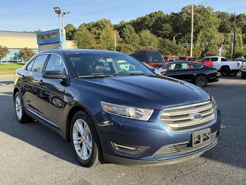 2016 Ford Taurus SEL