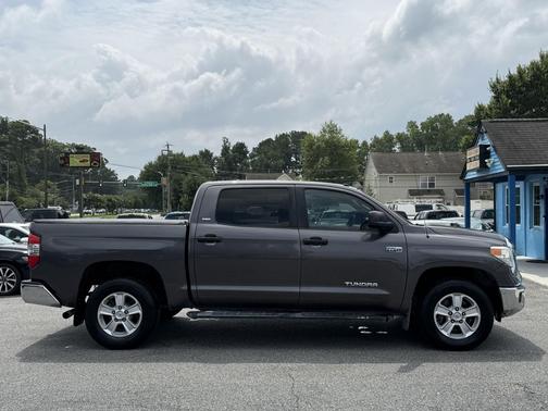 2016 Toyota Tundra SR5