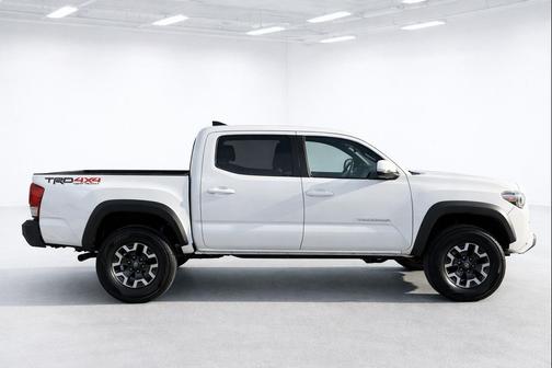 Super White 2017 Toyota Tacoma TRD Off Road