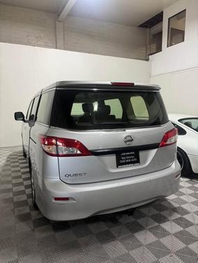 2016 Nissan Quest S