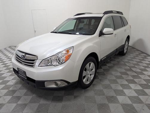 2010 Subaru Outback 2.5i Premium