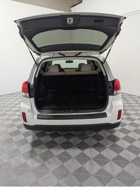 2010 Subaru Outback 2.5i Premium