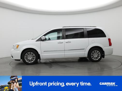 2015 Chrysler Town & Country Touring L