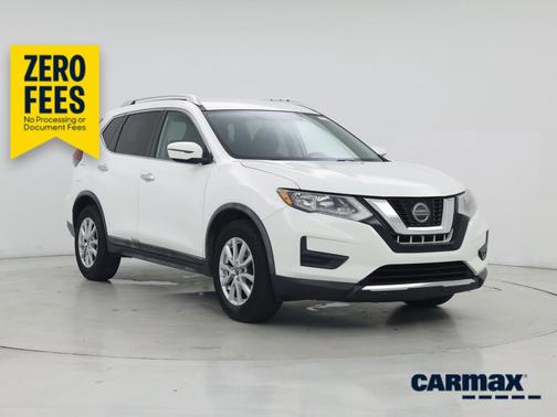 White 2018 Nissan Rogue SV