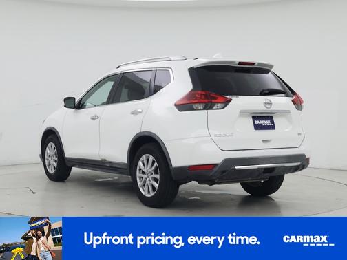 White 2018 Nissan Rogue SV