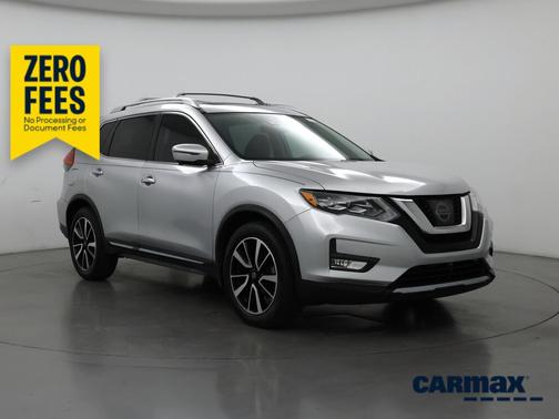 Silver 2017 Nissan Rogue SL