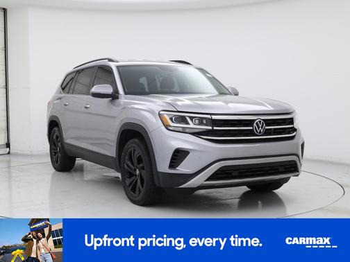 Silver 2023 Volkswagen Atlas SE w/Tech