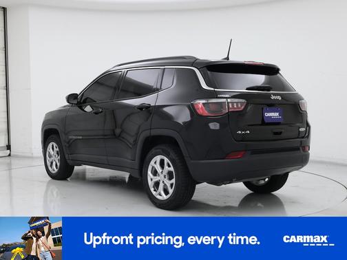 Black 2024 Jeep Compass Latitude
