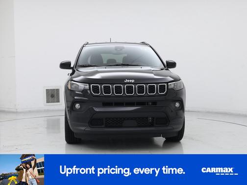 Black 2024 Jeep Compass Latitude