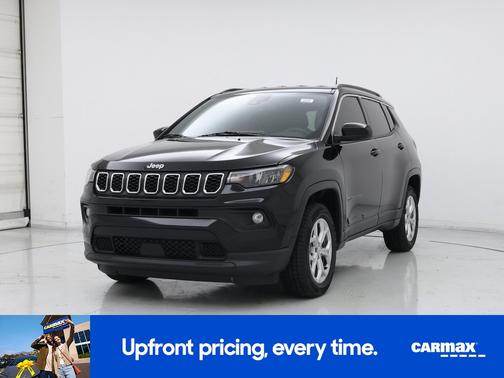 Black 2024 Jeep Compass Latitude