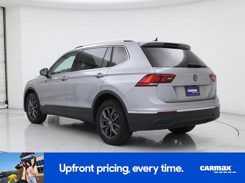 Silver 2022 Volkswagen Tiguan SE