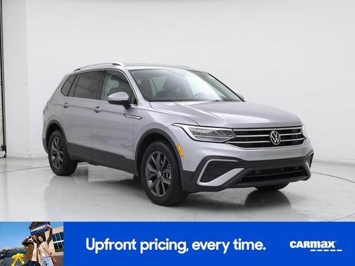 Silver 2022 Volkswagen Tiguan SE
