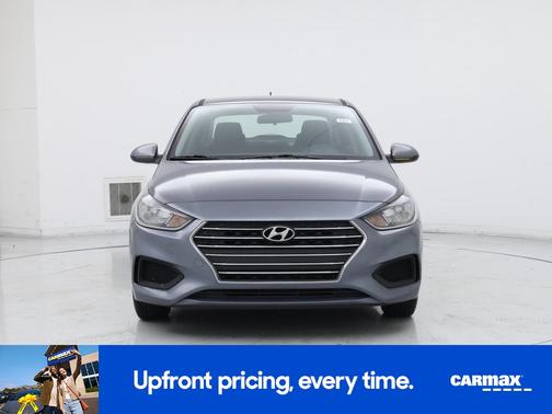 Gray 2020 Hyundai Accent SE