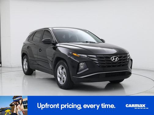 Black 2023 Hyundai TUCSON SE