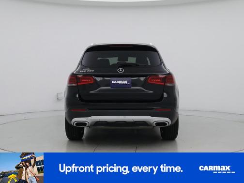 Black 2022 Mercedes-Benz GLC 300