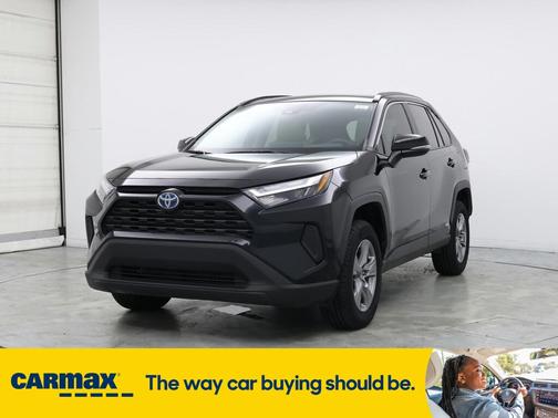2022 Toyota RAV4 Hybrid XLE