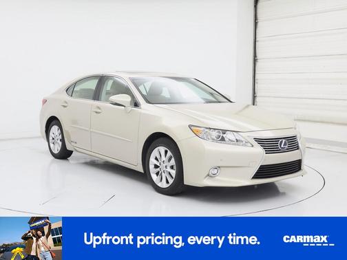 2014 Lexus ES 300h 