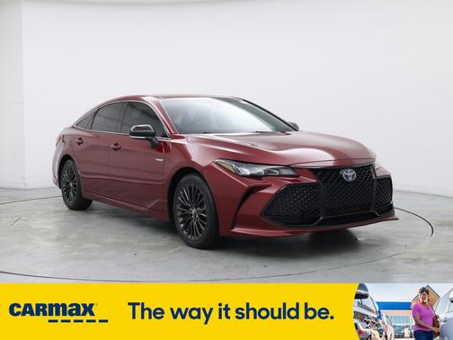 2020 Toyota Avalon Hybrid XSE