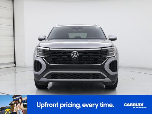 Silver 2025 Volkswagen Atlas Cross Sport SE w/Tech