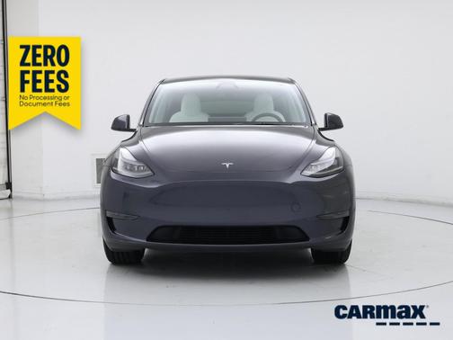 Gray 2025 Tesla Model Y Long Range