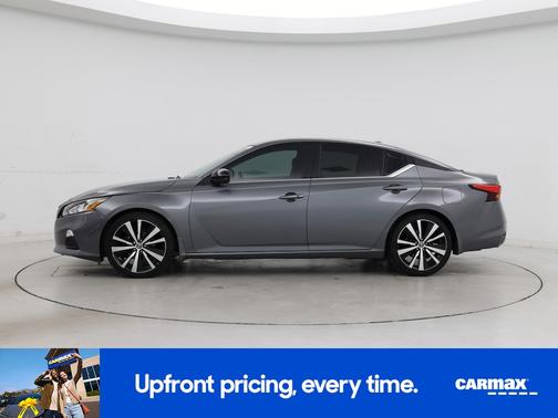 Gray 2019 Nissan Altima SR