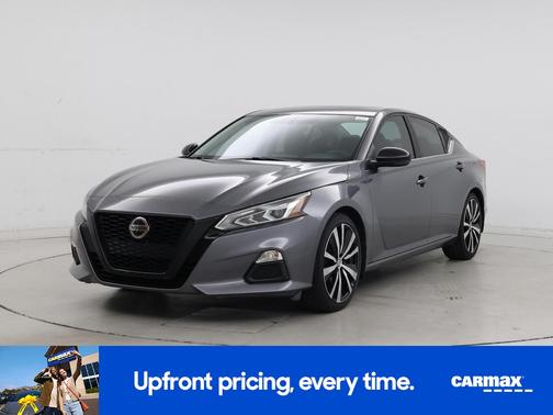 Gray 2019 Nissan Altima SR